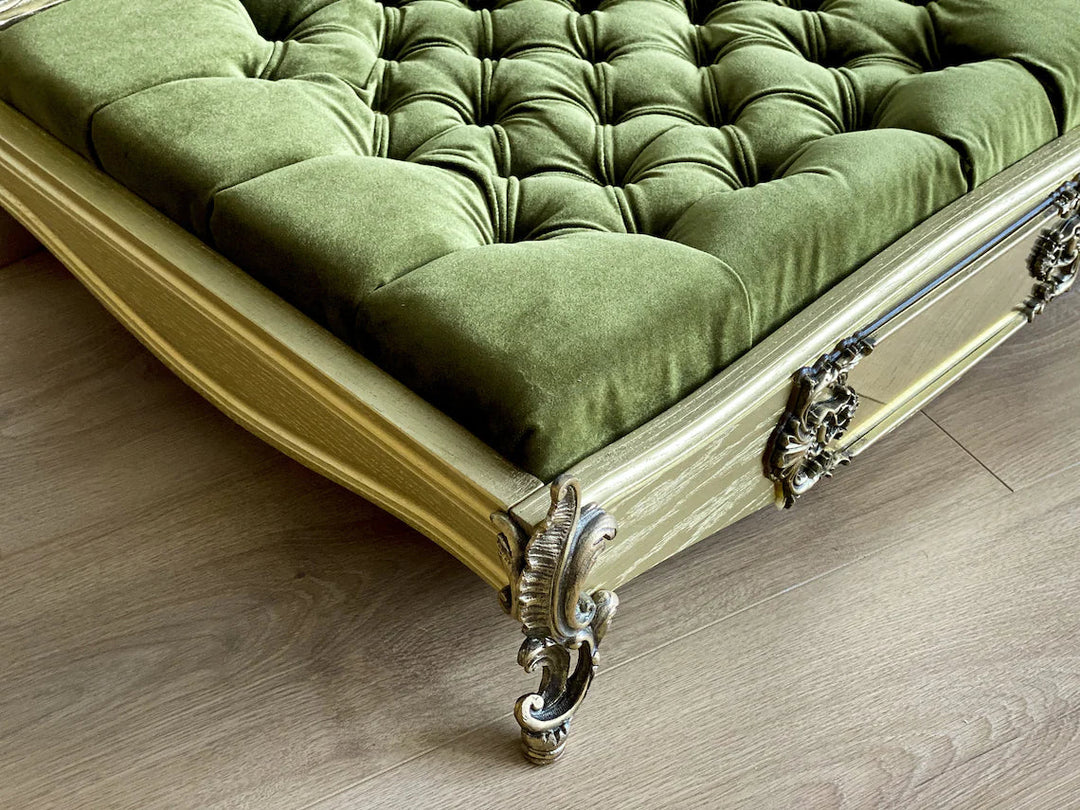 Luxury Baroque Pet Bed in Gold & Violet