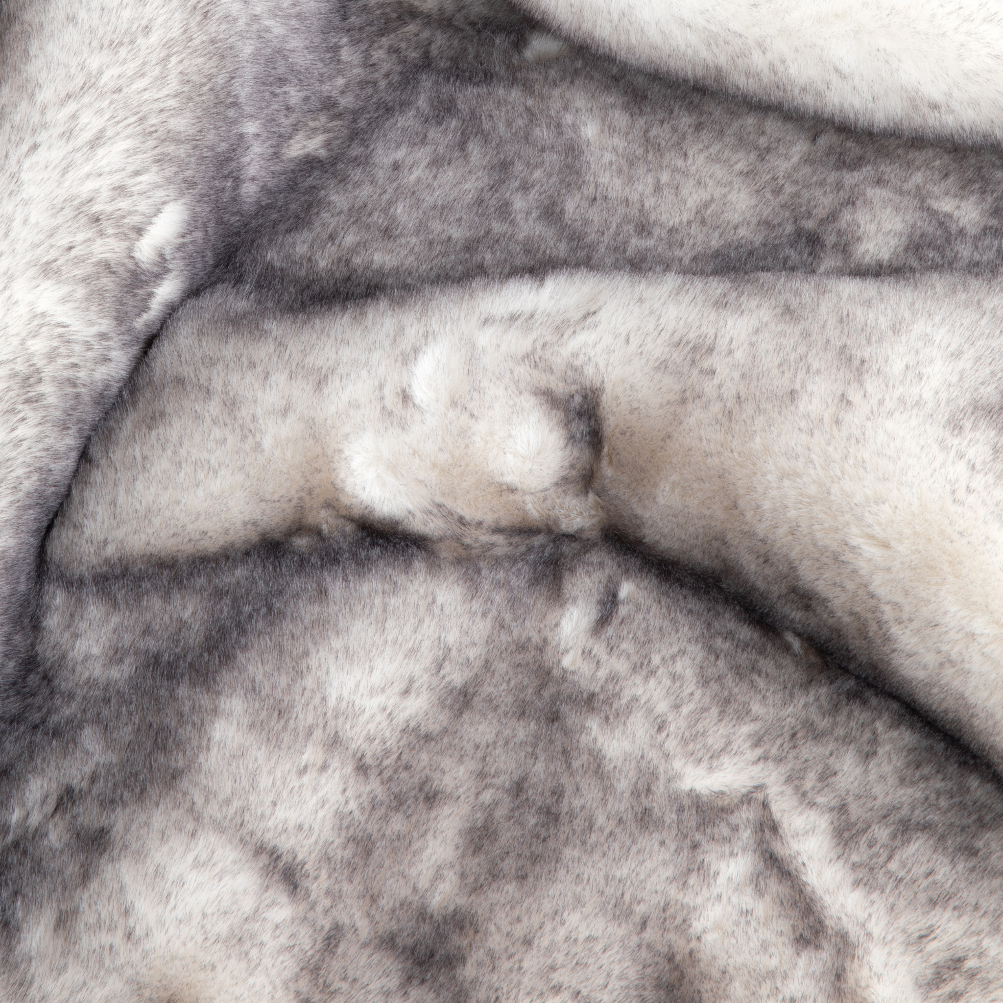 PupPouf Luxe Faux Fur Donut Dog Bed - Ultra Soft Chinchilla