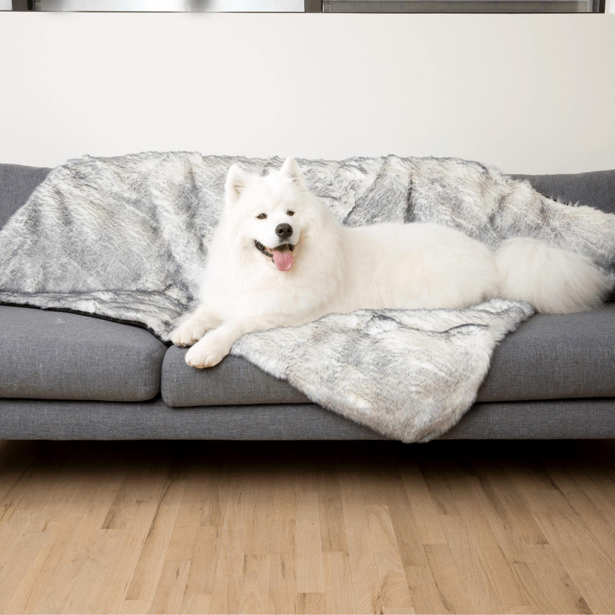 PupProtector Luxe Waterproof Faux Fur Blanket - Ultra Plush Arctic Fox