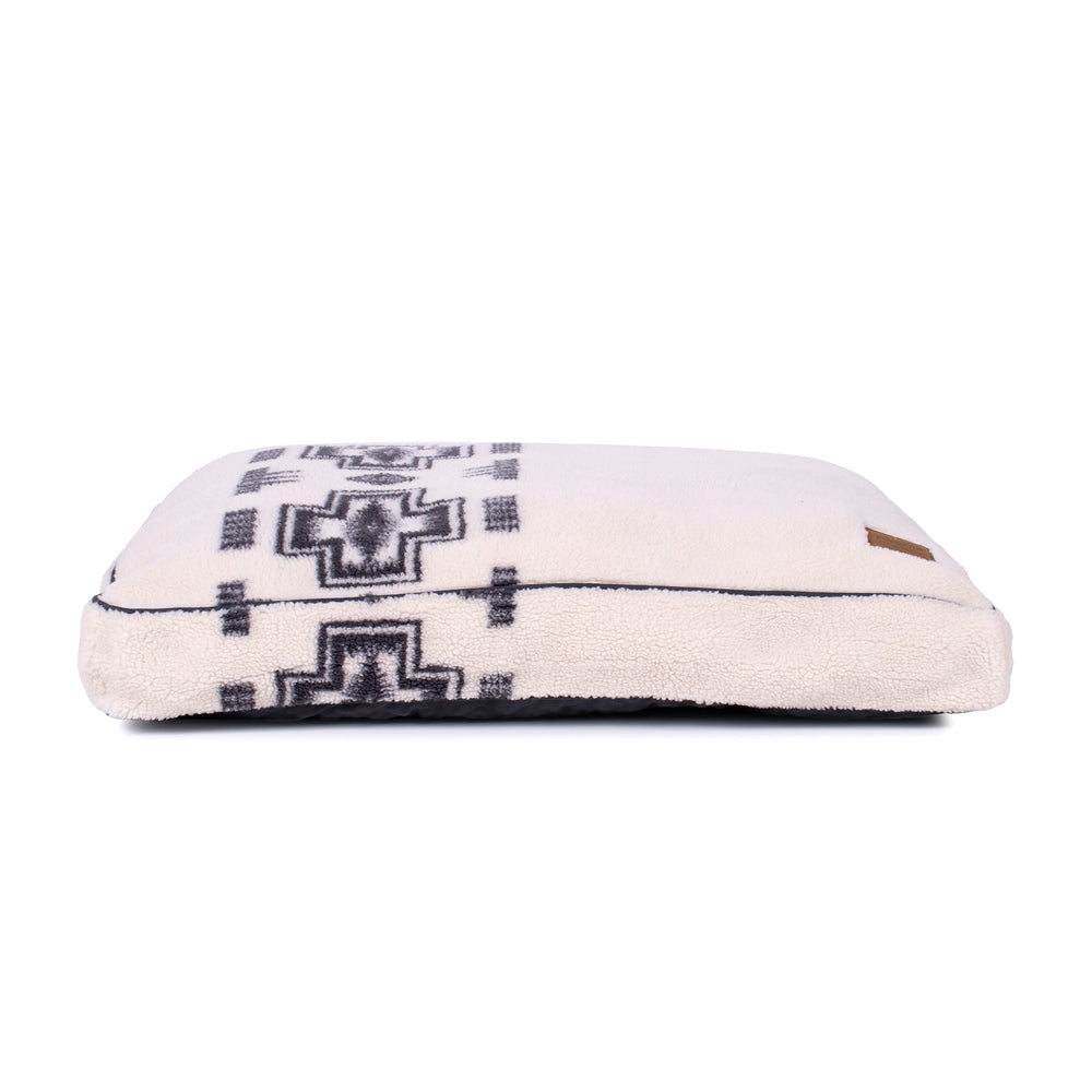 pendleton berber pet napper - harding tonal natural