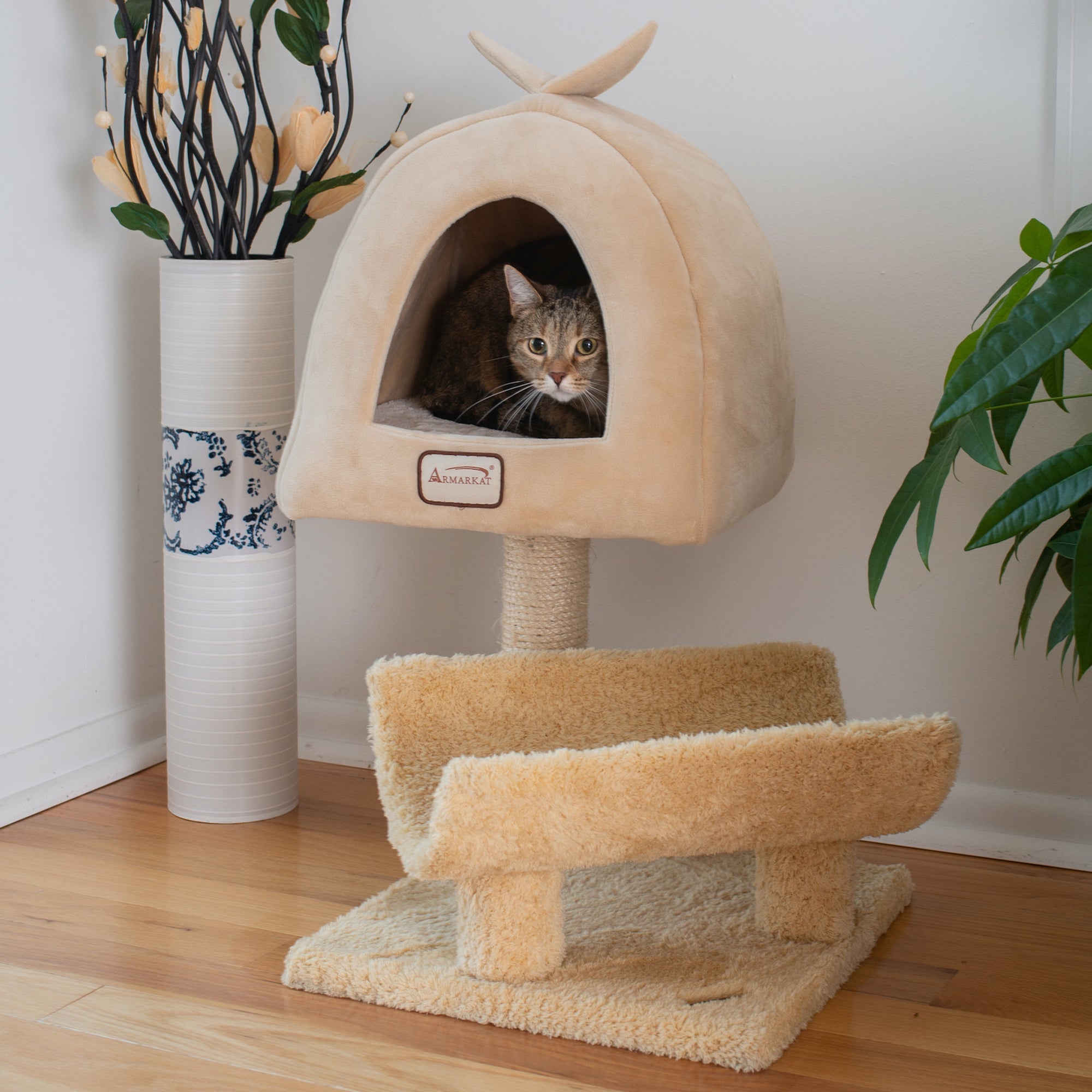 Armarkat X3007 Cat Condo, Cat Scratching Post With Plush Condo, Cuddle