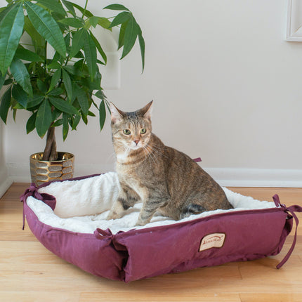 Armarkat 2-In-1 Cat Pet Bed & Fleece Cat Mat Burgundy/Ivory