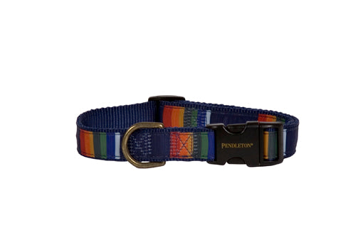 crater lake national park hiker collar