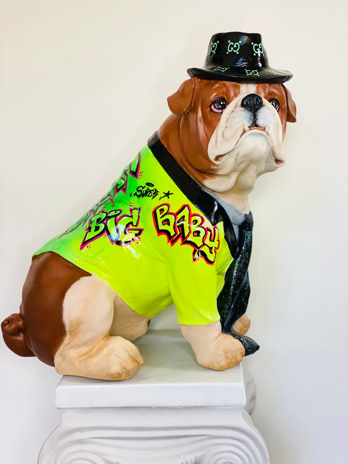 Bulldog with luxury Hat Statue