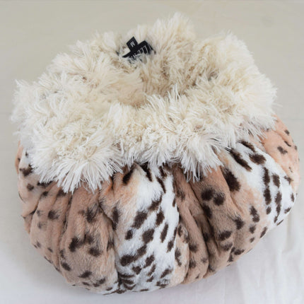 Snow Leopard & Cream Shag Swaddle Bed