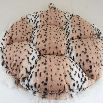 Snow Leopard & Cream Shag Swaddle Bed