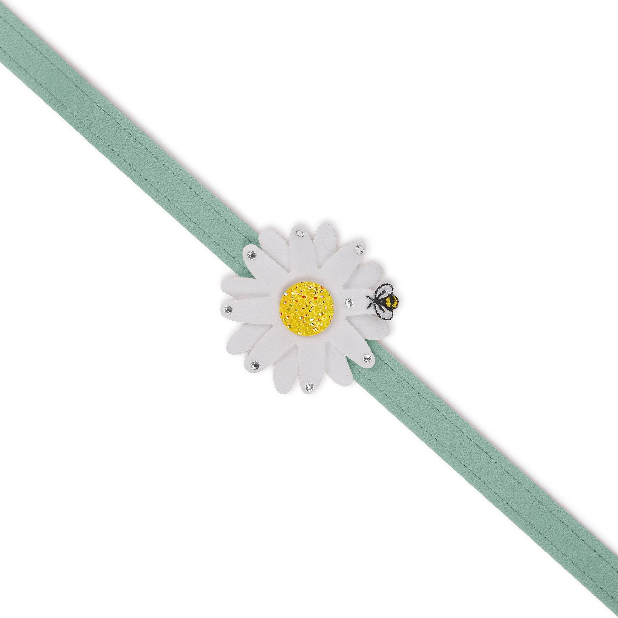 Large Daisy with AB Crystal Stellar Center Leash Doe