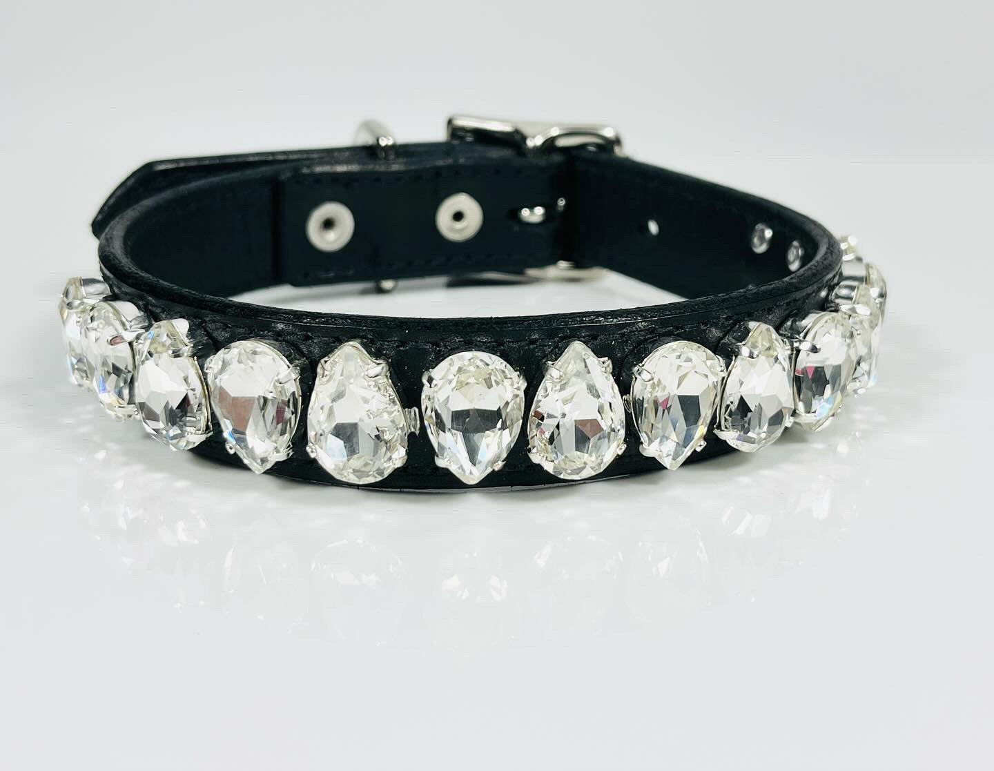 Easy Liz Dog Collar in Crystal HT Animal Supply