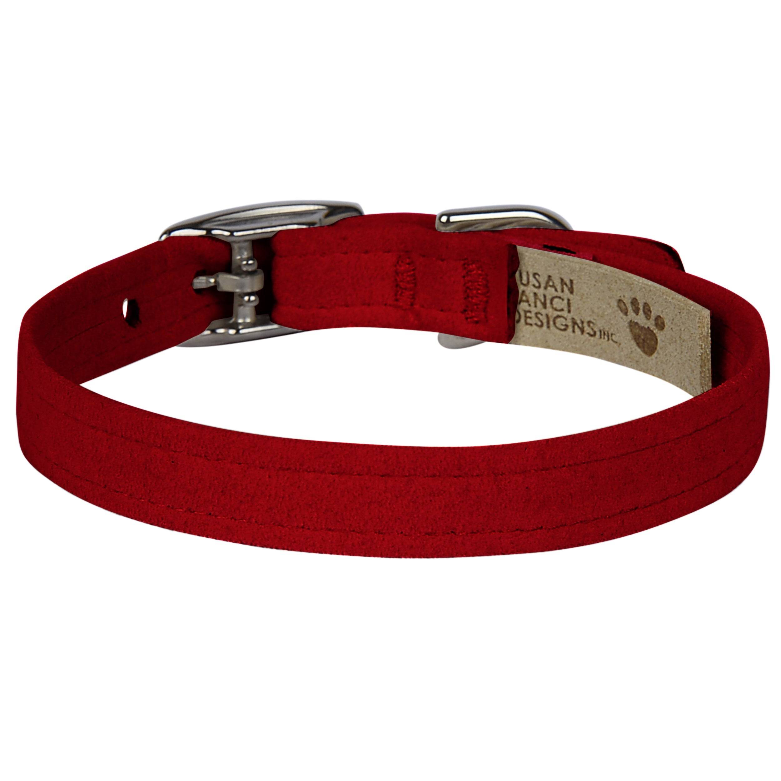 Complimentary Ultrasuede® Collar