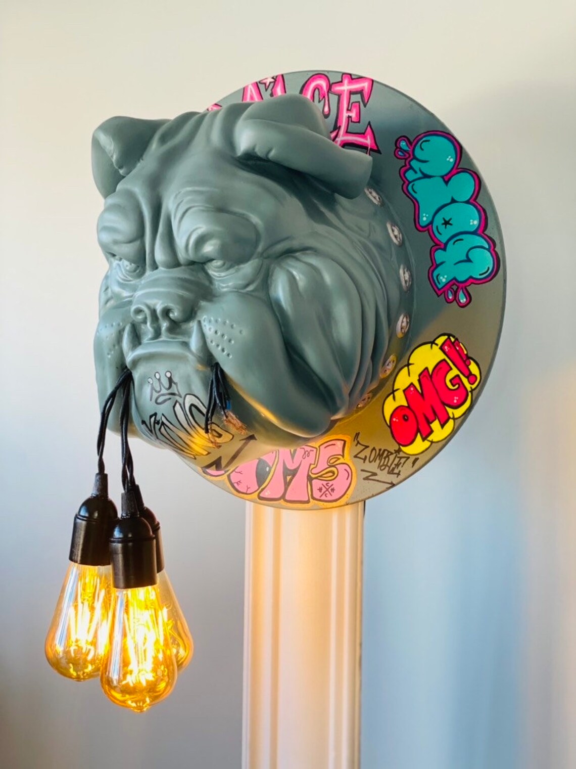 Graffiti Pop Art Bulldog Head Wall Mount HT Animal Supply