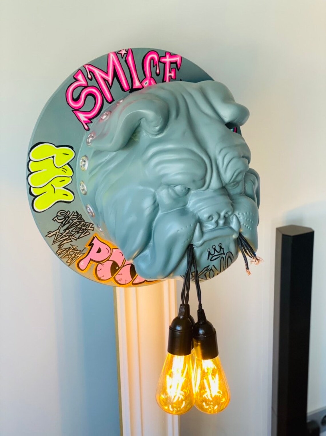 Graffiti Pop Art Bulldog Head Wall Mount