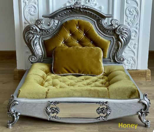 Luxury Baroque Pet Bed in Silver & Baby Pink Honey Gold