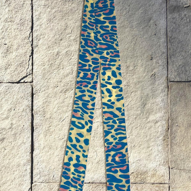 Shaya Handle Twilly in Blue Leopard Silk