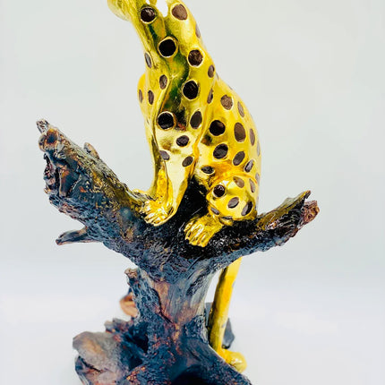 Luxurious Leopard Statue