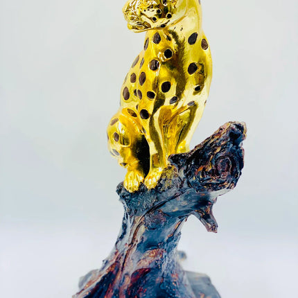 Luxurious Leopard Statue