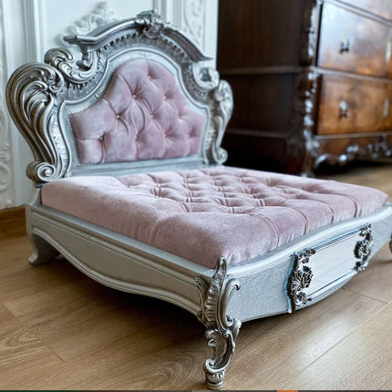 Luxury Baroque Pet Bed in Silver & Baby Pink