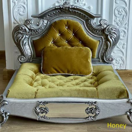 Luxury Baroque Pet Bed in Silver & Baby Pink