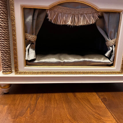 Mansion Luxury Pet Bed