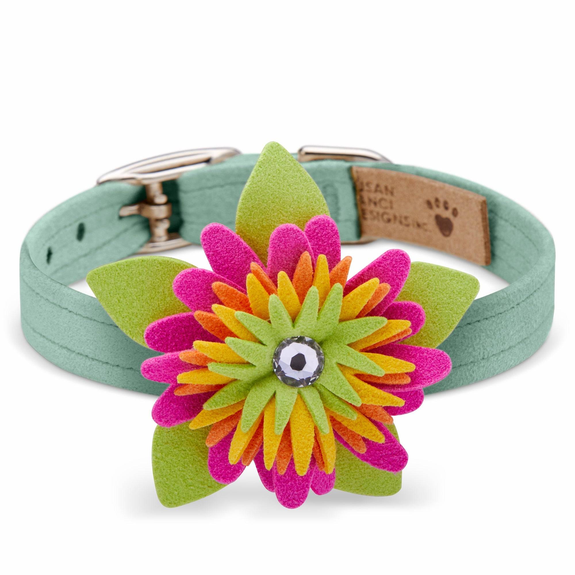 Island Flower Collar Mint