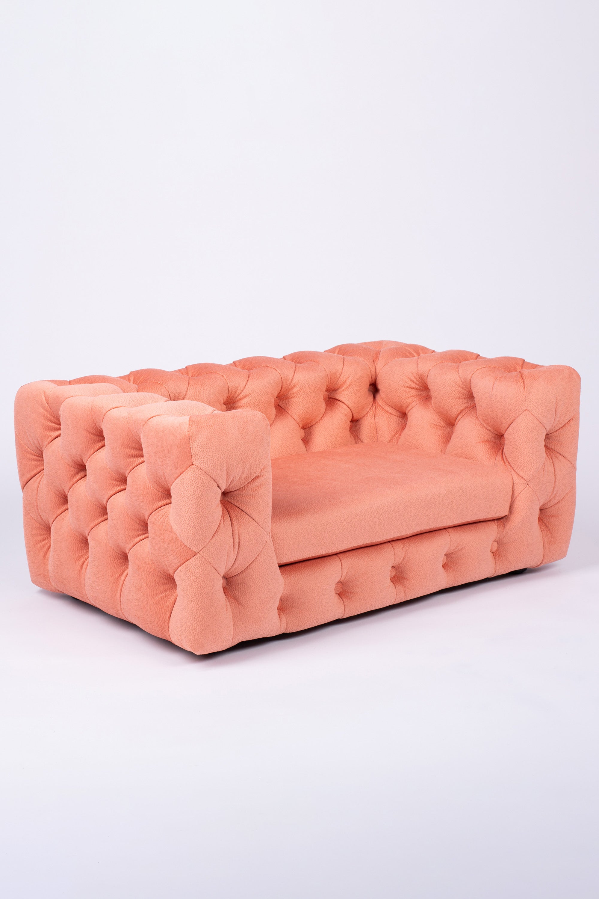 The Glamour Luxury Pet Bed in Pink Pink