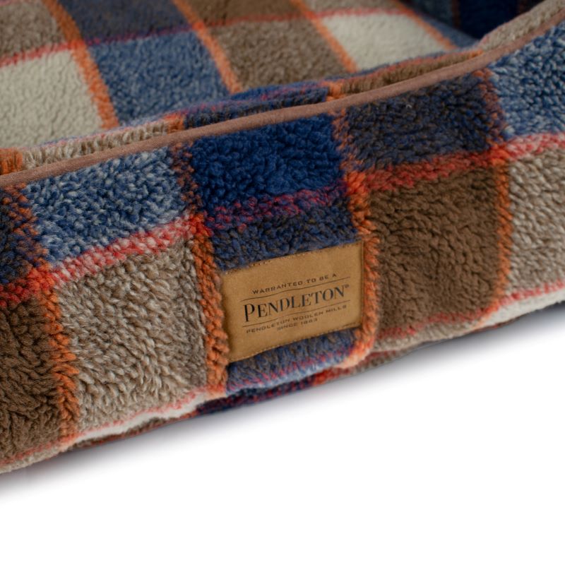 Pendleton Berber Kuddler Dog Bed - Mountain Plaid