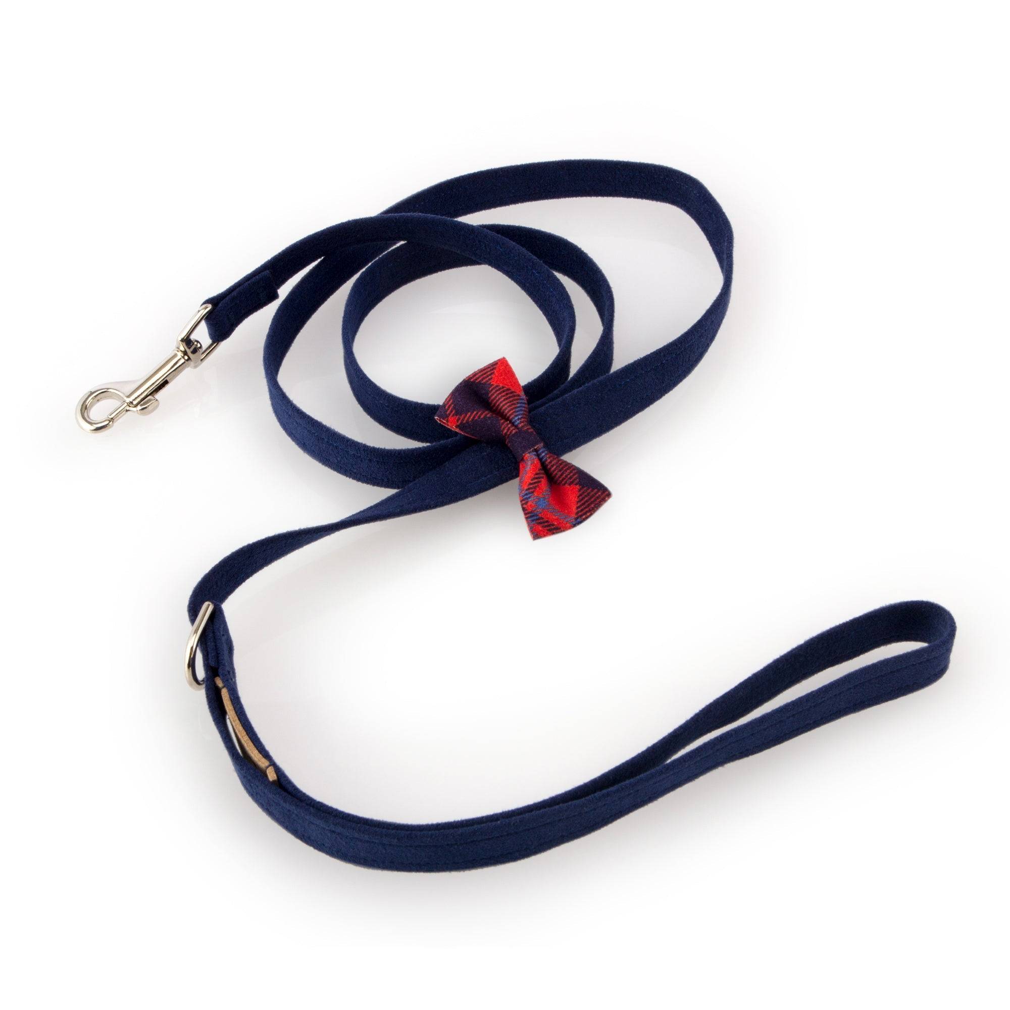 Scotty Chestnut Plaid Bow Tie Leash Indigo