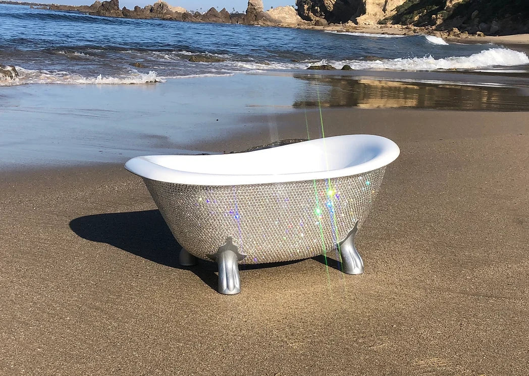 The Baby Diamond Crystal Bathtub HT Animal Supply