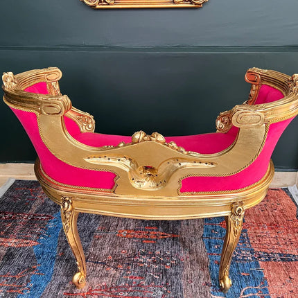 The Royal Pet Bed