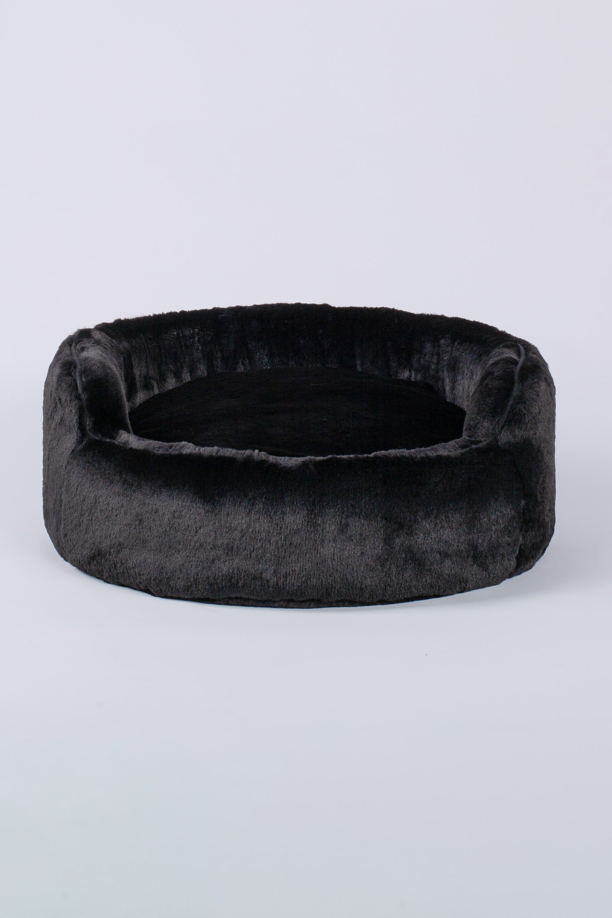 The Yin & Yang Super Soft Luxury Pet Bed