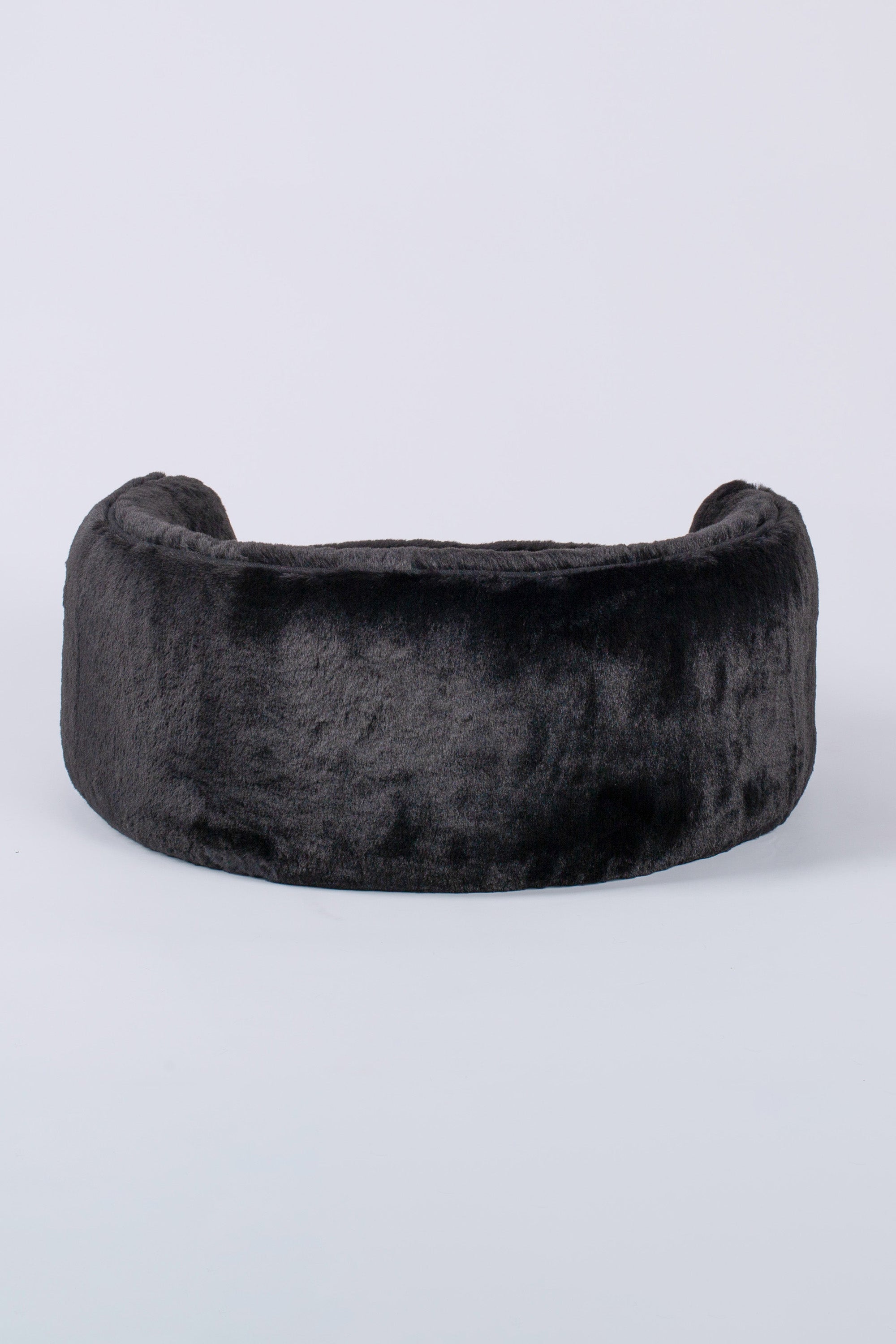 The Yin & Yang Super Soft Luxury Pet Bed