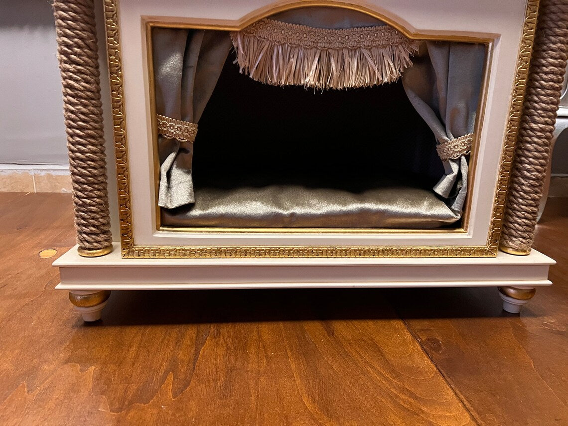 Mansion Luxury Pet Bed