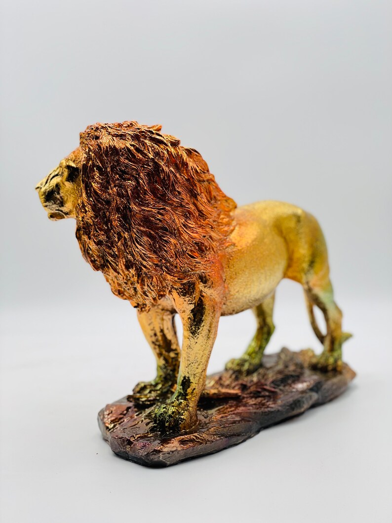 Gold Lion Statue in Chrome Plating