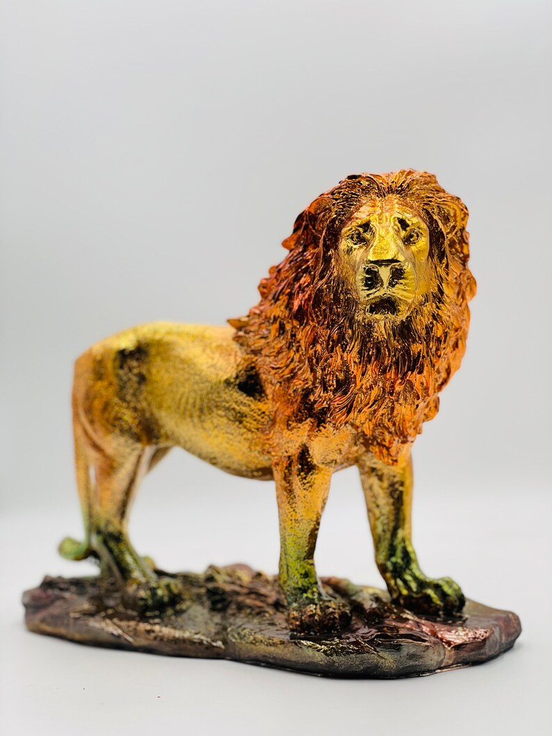 Gold Lion Statue in Chrome Plating