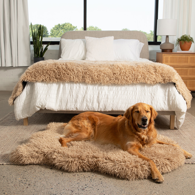 PupRug™ Luxe Faux Fur Orthopedic Dog Bed - Plush Sheep Tan