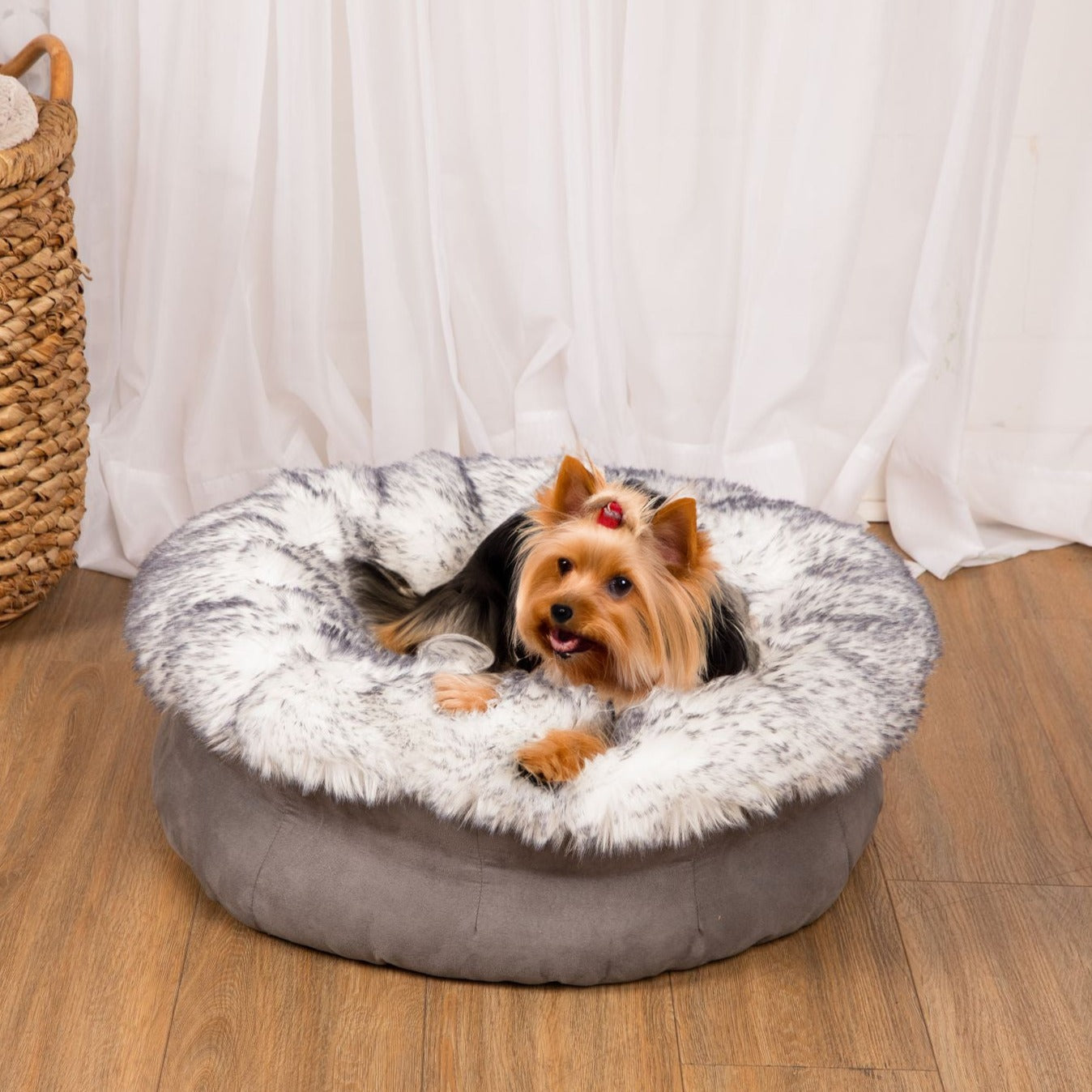 PupPouf Luxe Faux Fur Donut Dog Bed - Ultra Plush Arctic Fox