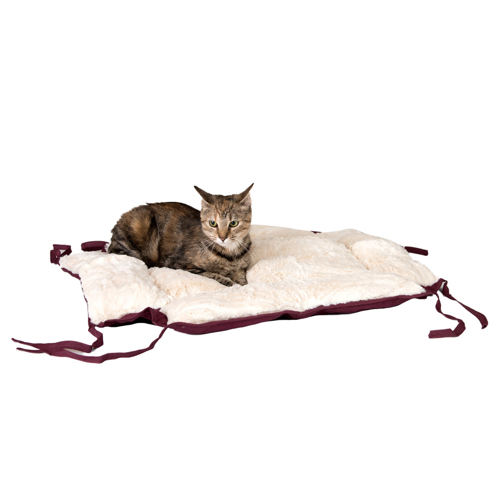 Armarkat 2-In-1 Cat Pet Bed & Fleece Cat Mat, Burgundy/Ivory