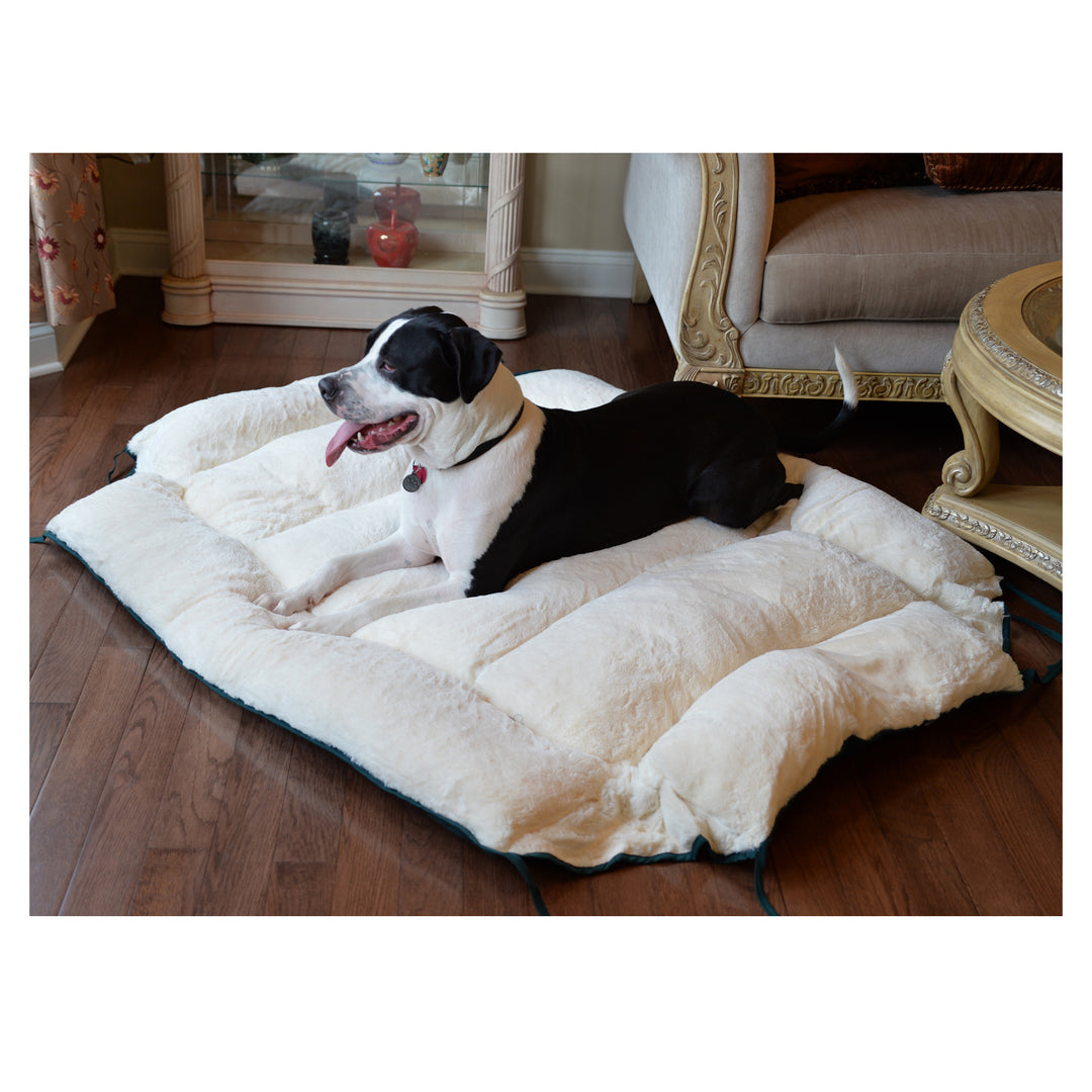 Armarkat Pet Bed & Mat, Luxury soft Dog Cushion, Laurel Green/Ivory, Large